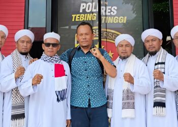 FPI Minta Polres Tebing Tinggi Segera Tangkap Dan Periksa Oknum Kuasai Tanah Khoirul Hasibuan 6 FPI Minta Polres Tebing Tinggi Segera Tangkap Dan Periksa Oknum Kuasai Tanah Khoirul Hasibuan
