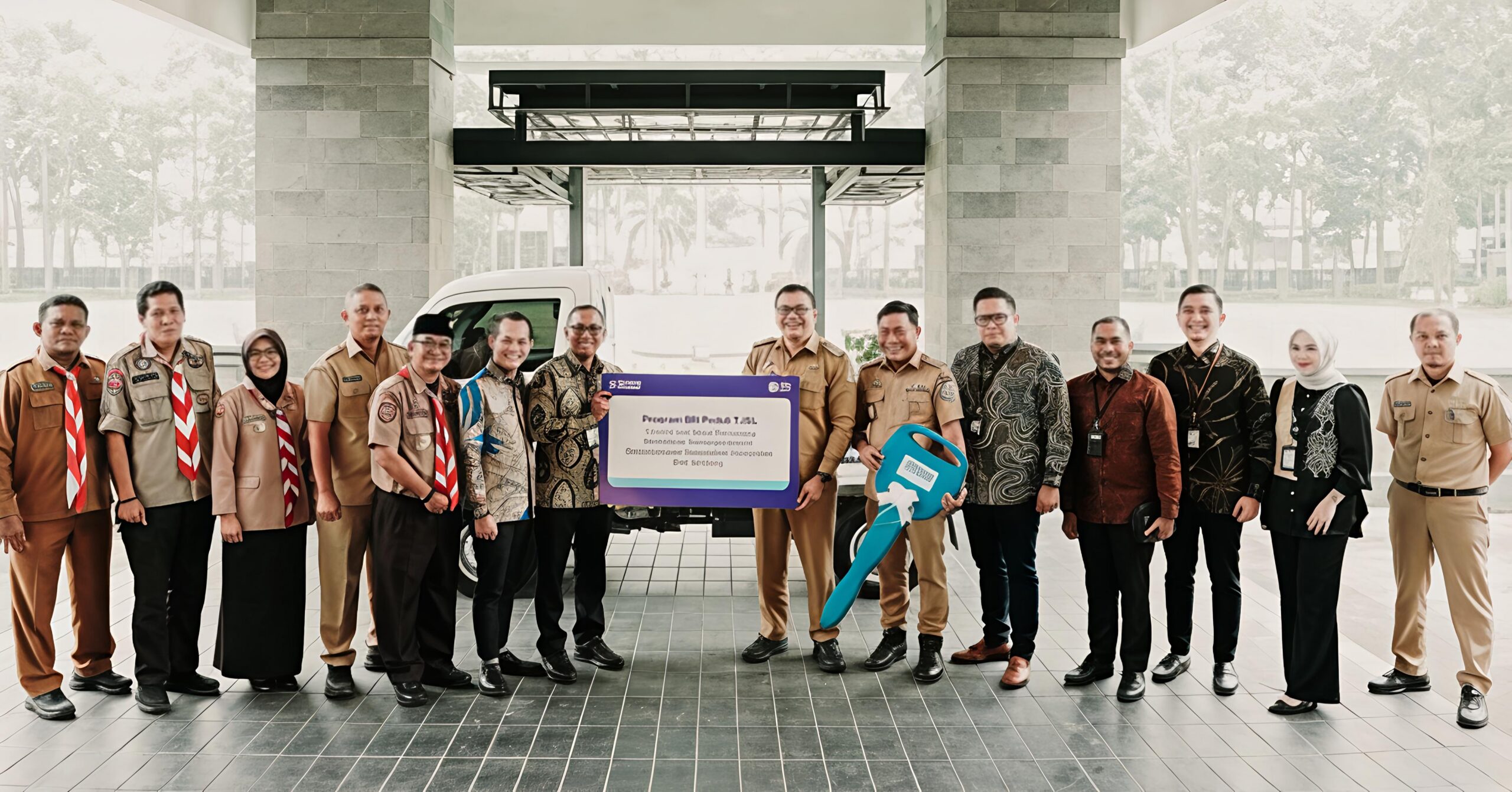 Kwarcab Pramuka Deli Serdang Terima Bantuan TJSL PT BANK BRI, Bupati Asri Ludin Bersinergi Dengan Kepala Karantina Sumut 3 Kwarcab Pramuka Deli Serdang Terima Bantuan TJSL PT BANK BRI, Bupati Asri Ludin Bersinergi Dengan Kepala Karantina Sumut - IMG 20260916 110531 scaled