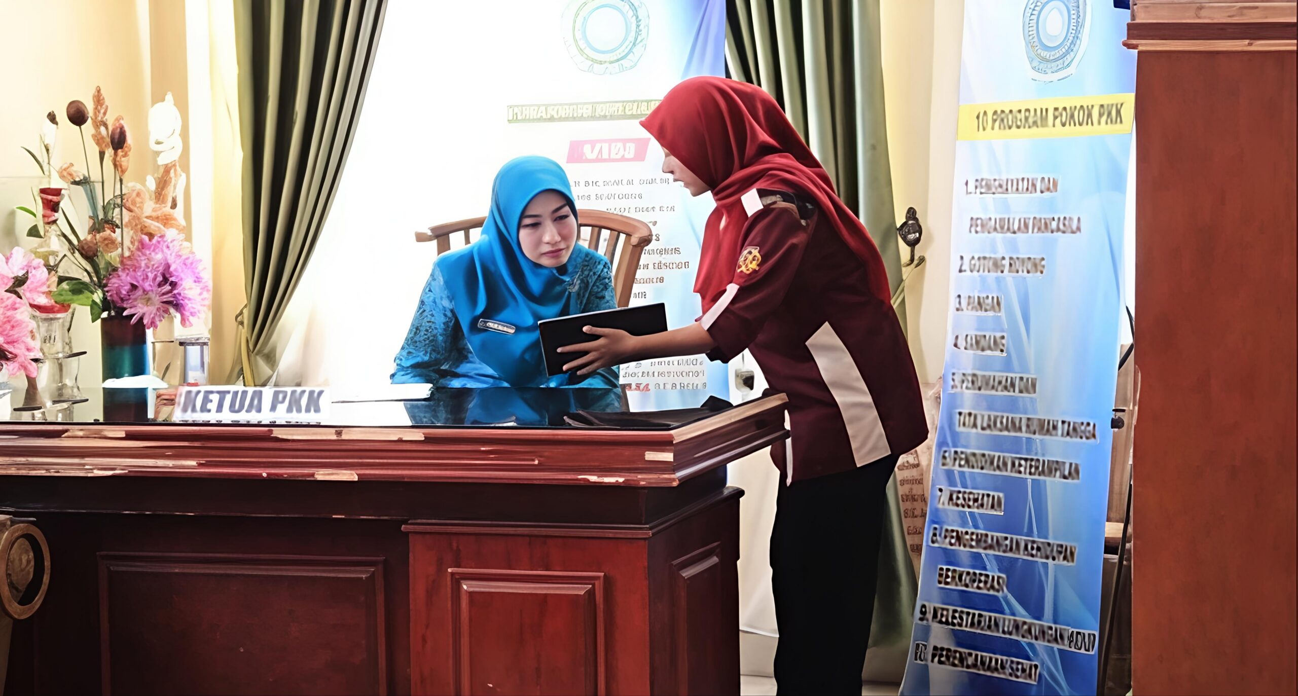 Ketua TP PKK Tebing Tinggi Apresiasi Dan Dukung Pembinaan Generasi Muda Melalui Forum GenRe - IMG 20260924 201518 scaled