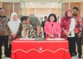 Pemkab Deli Serdang Tandatangani Kesepakatan Dengan KPU, Bersinergi Penguatan Demokrasi 9 Pemkab Deli Serdang Tandatangani Kesepakatan Dengan KPU, Bersinergi Penguatan Demokrasi