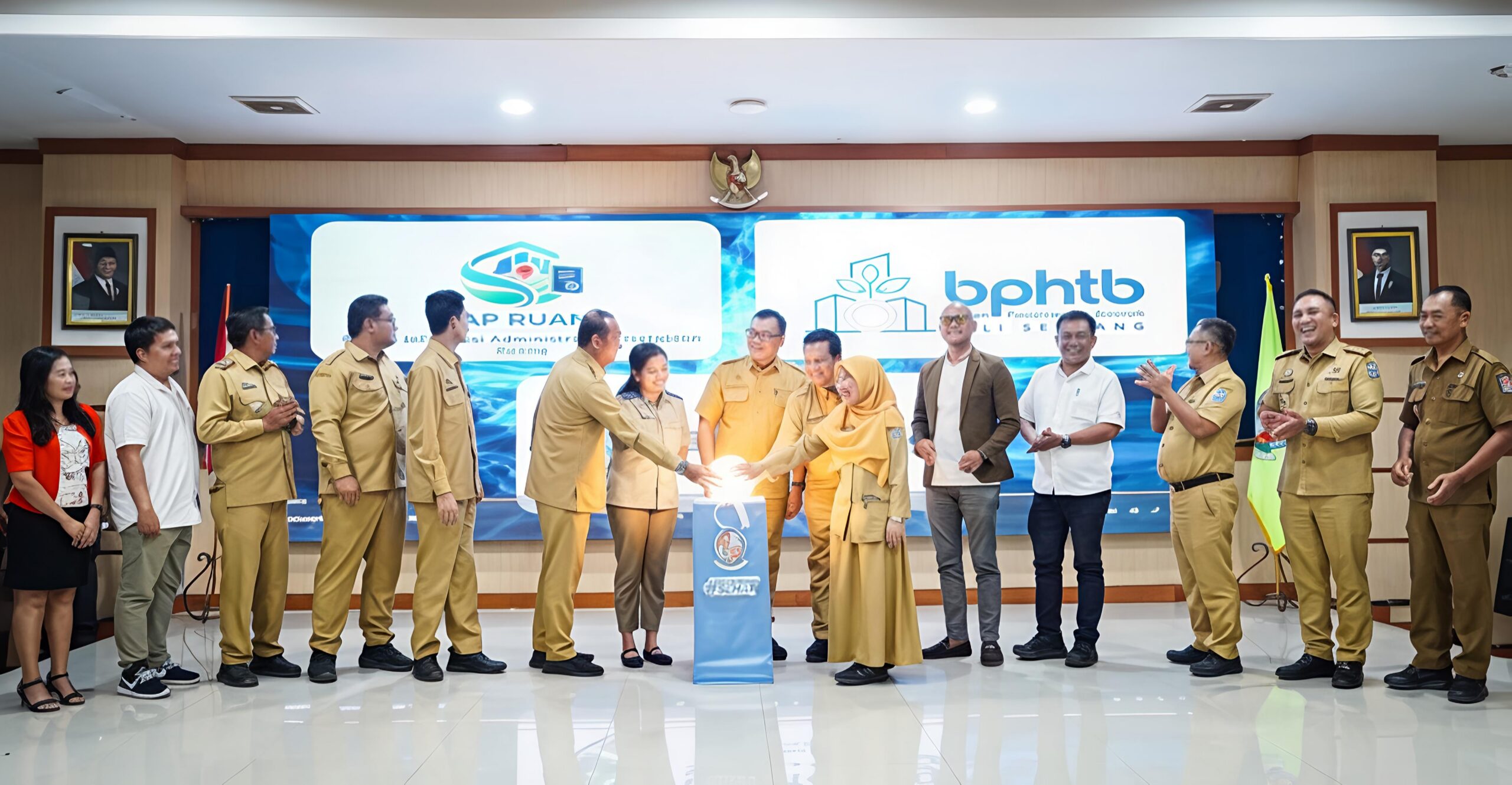 Bupati Deli Serdang Jawab Keluhan Masyarakat Dengan Meluncurkan Tiga Aplikasi Layanan Publik 5 Bupati Deli Serdang Jawab Keluhan Masyarakat Dengan Meluncurkan Tiga Aplikasi Layanan Publik - IMG 20260929 104523 scaled