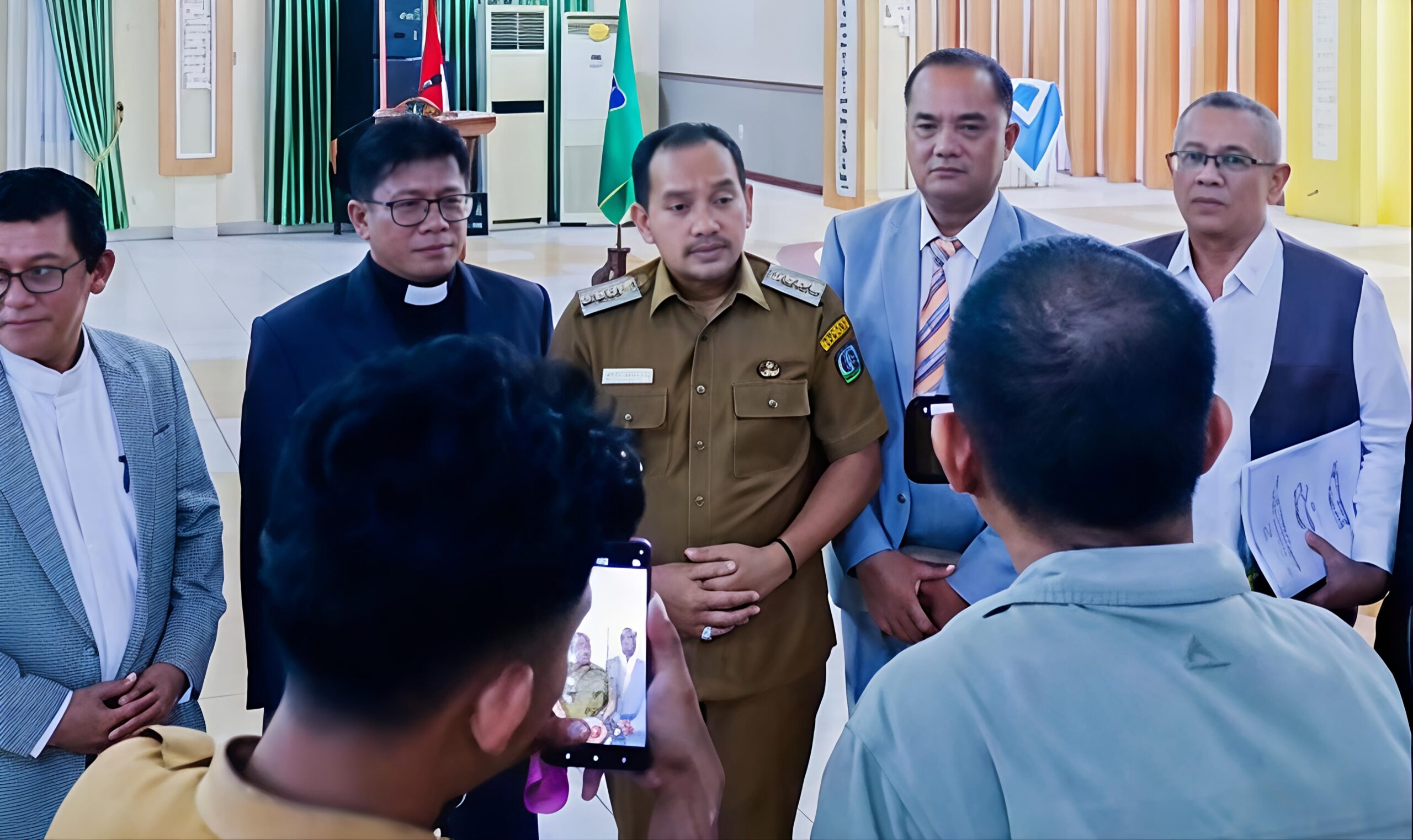 Lantik BKAG Kota Tebing Tinggi, Wali Kota Ajak Ciptakan Kerukunan Umat Beragama Sebagai Modal Penting Pembangunan Daerah 5 Lantik BKAG Kota Tebing Tinggi, Wali Kota Ajak Ciptakan Kerukunan Umat Beragama Sebagai Modal Penting Pembangunan Daerah - IMG 20260929 105327 scaled