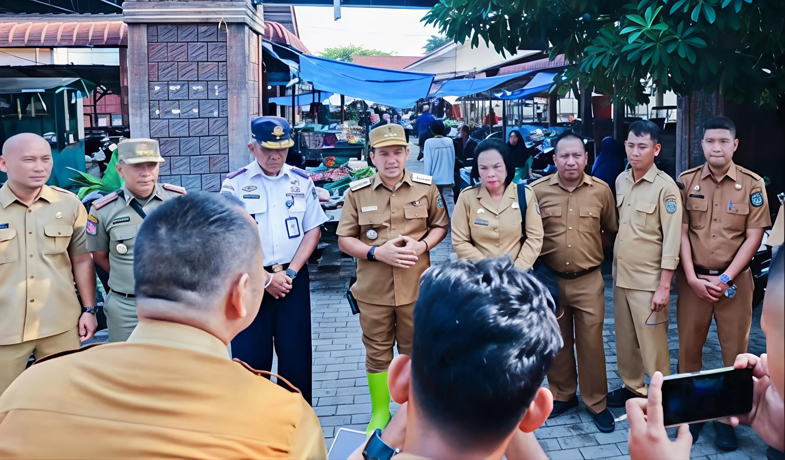 Wali Kota Tebing Tinggi Tinjau Penataan Pasar Sakti, Revitalisasi Tanpa Relokasi Pedagang 6 Wali Kota Tebing Tinggi Tinjau Penataan Pasar Sakti, Revitalisasi Tanpa Relokasi Pedagang - IMG 20260930 093547 scaled