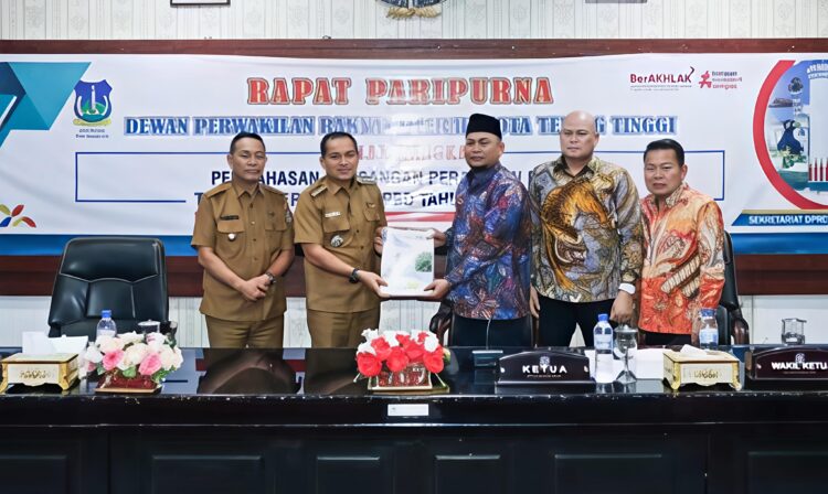 Setuju! Enam Fraksi DPRD Kota Tebing Tinggi Sepakati Ranperda P-APBD TA 2026, Wali Kota Ucapkan Terimakasih 