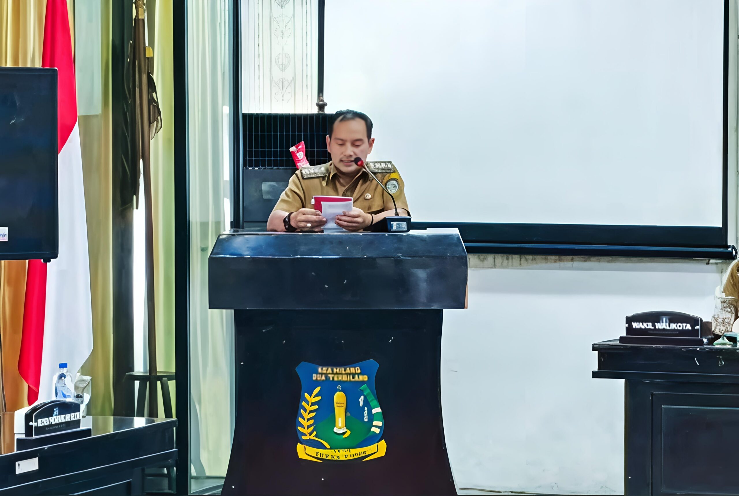 Setuju! Enam Fraksi DPRD Kota Tebing Tinggi Sepakati Ranperda P-APBD TA 2026, Wali Kota Ucapkan Terimakasih  - IMG 20260930 110454 scaled