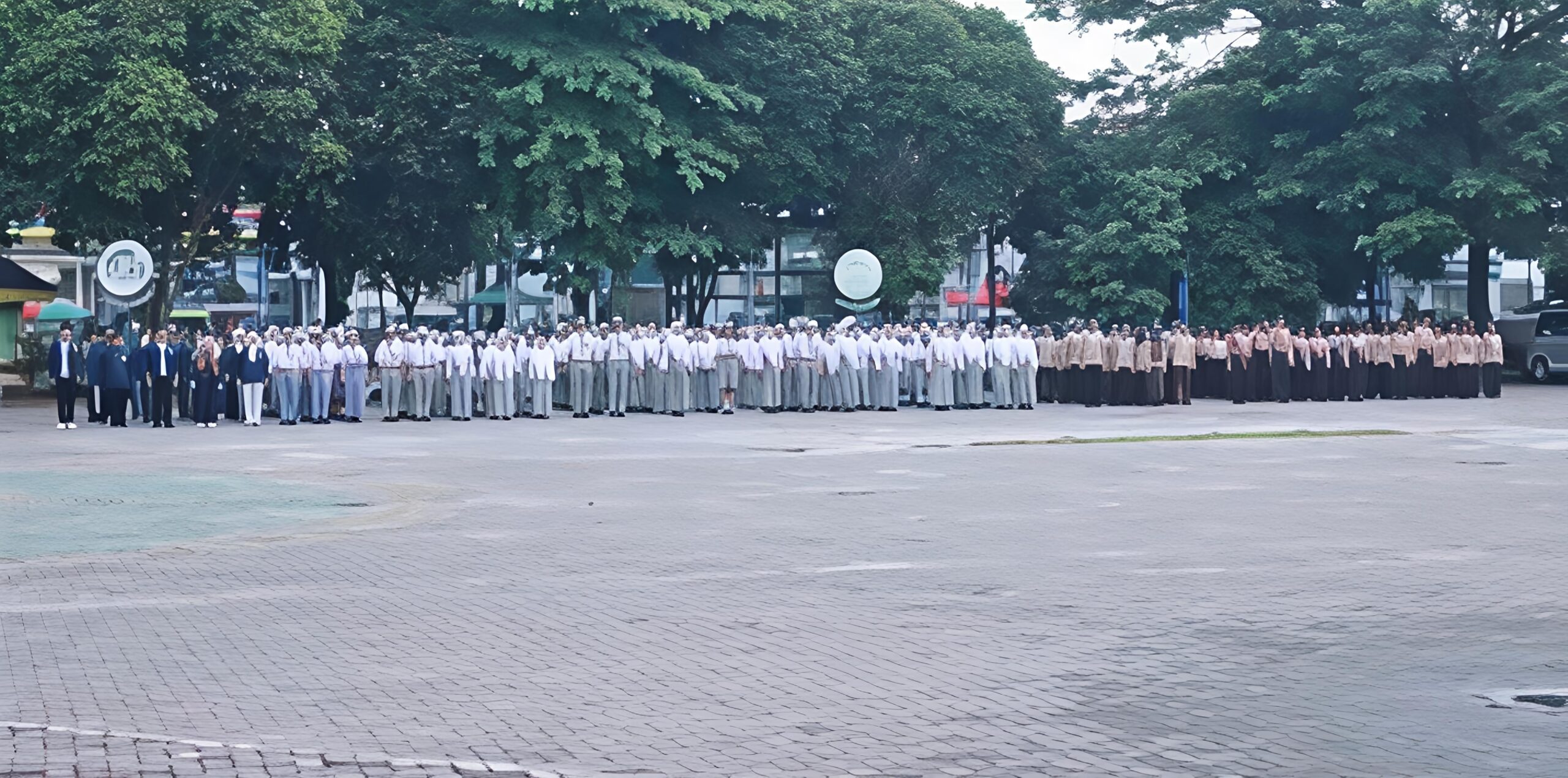 WALI KOTA TEBING TINGGI TEGASKAN KOMITMEN PEMERATAAN PEMBANGUNAN DAN PELAYANAN PUBLIK, PADA PERINGATAN HARI KESAKTIAN PANCASILA 6 WALI KOTA TEBING TINGGI TEGASKAN KOMITMEN PEMERATAAN PEMBANGUNAN DAN PELAYANAN PUBLIK, PADA PERINGATAN HARI KESAKTIAN PANCASILA - IMG 20261002 085015 scaled