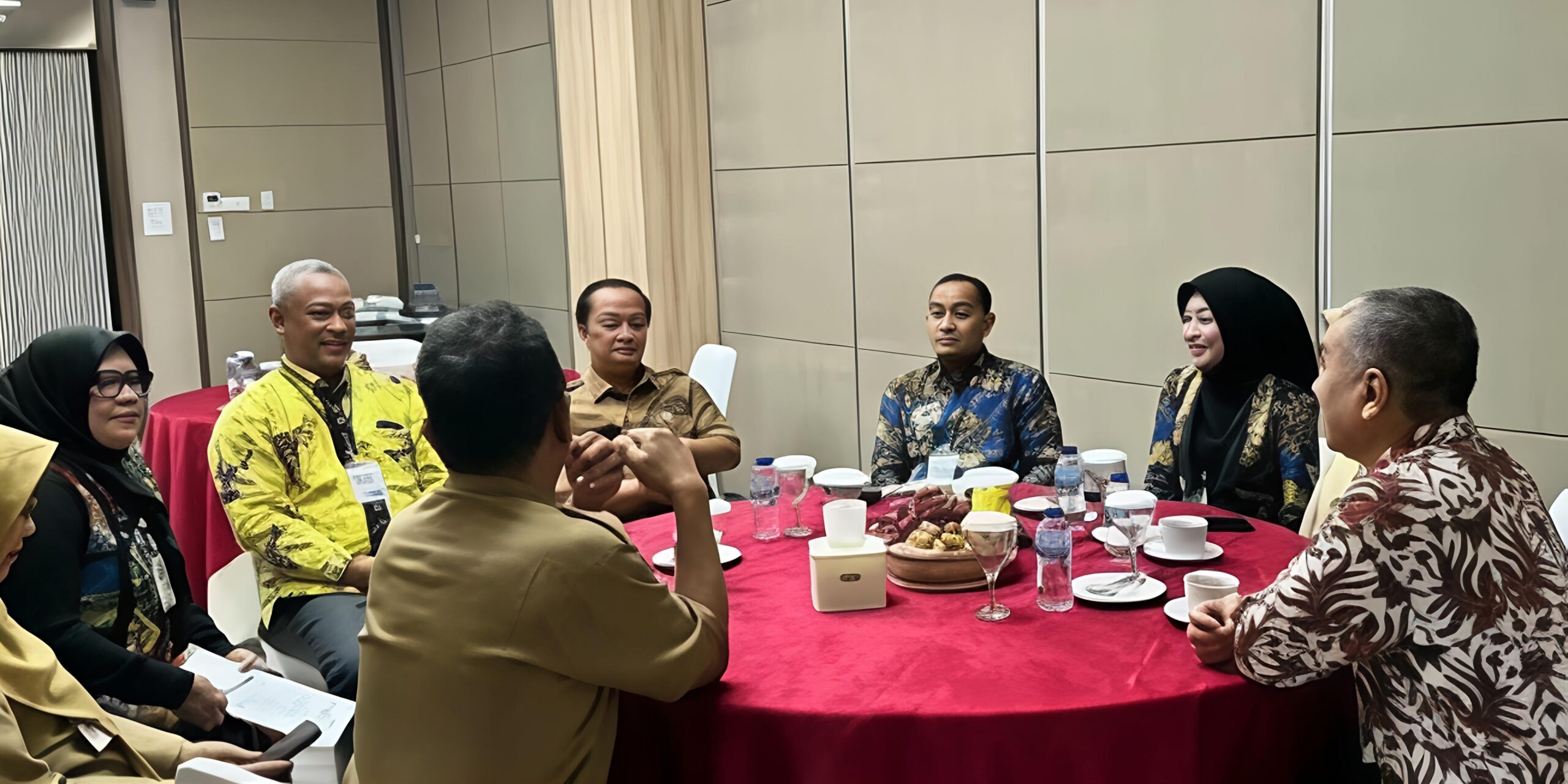 Rombongan Pemko Tebing Tinggi Berkunjung Ke Pemko Magelang, Studi Tiru Tata Kelola RSUD, Pembangunan Dan Pemberdayaan Ekonomi Masyarakat  - IMG 20261022 115240 scaled