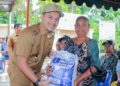Warga Kota Tebing Tinggi Terima Beras 10 Kg, Wali Kota Bagikan Dari Kelurahan Ke Kelurahan